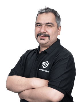 Academic Director Prakash Pandey's profile picture.